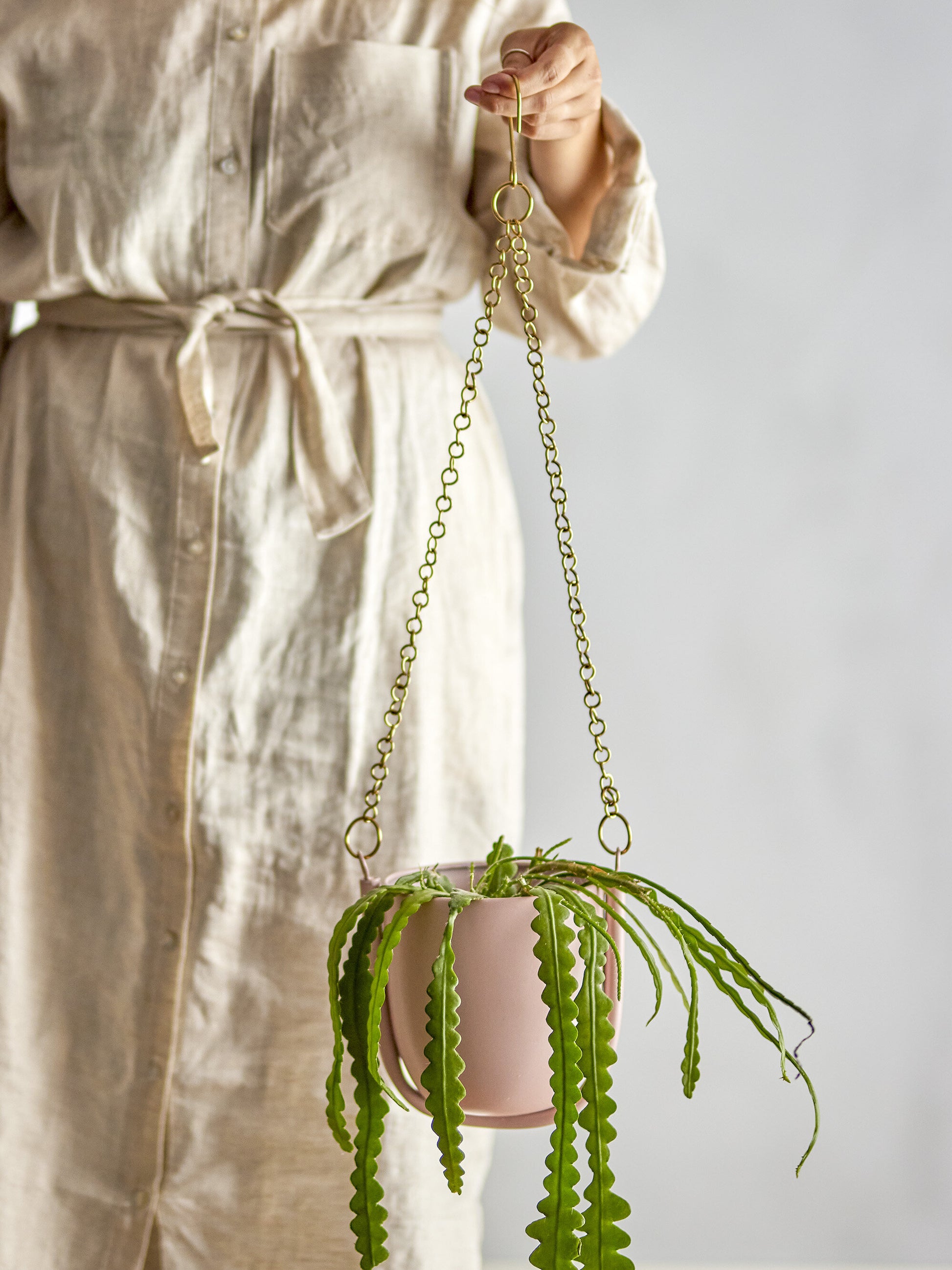 Kati Pot de fleurs suspendu Rose Métal - Bloomingville