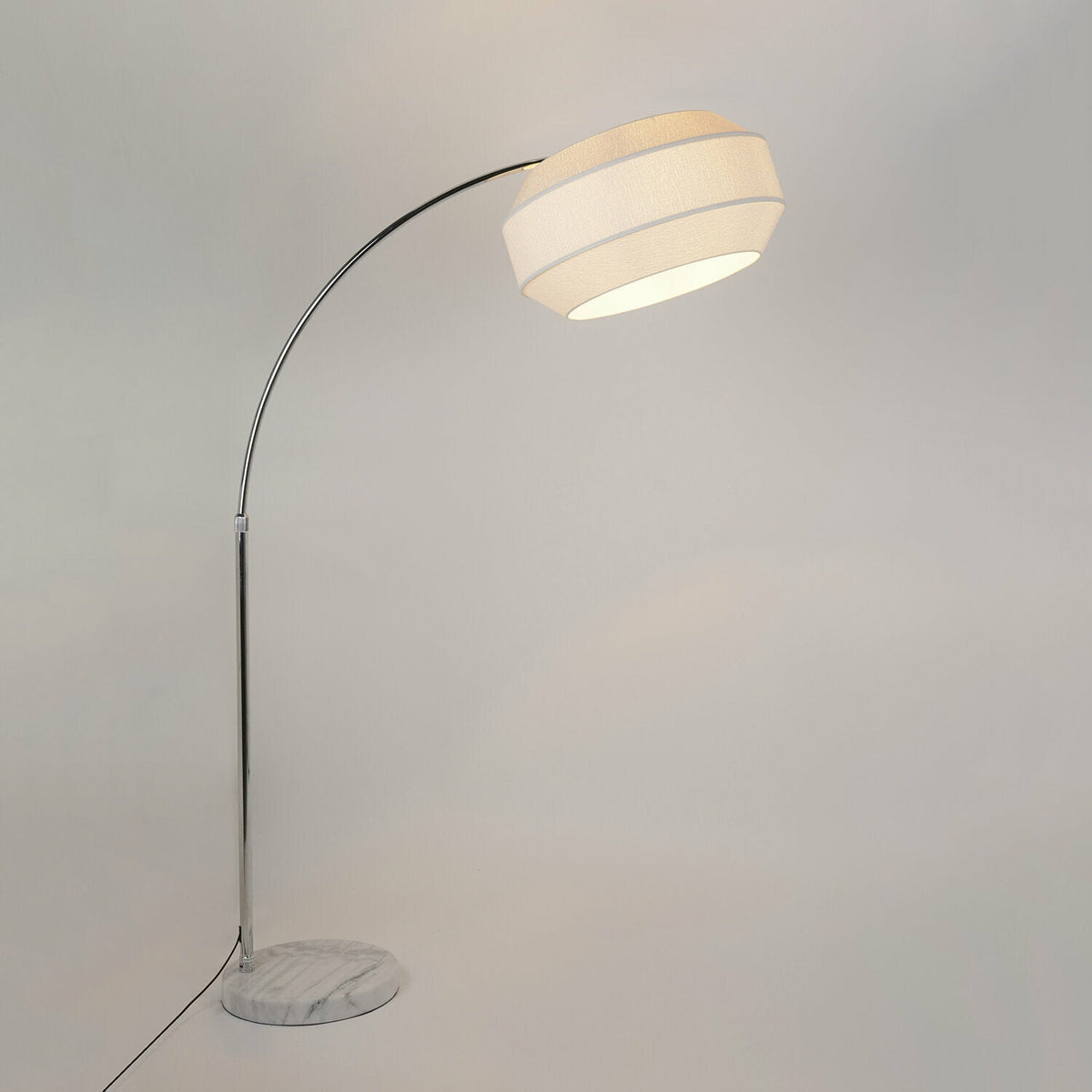 Lampadaire blanc 68 cm Cosiness - Market set - The Cool Republic