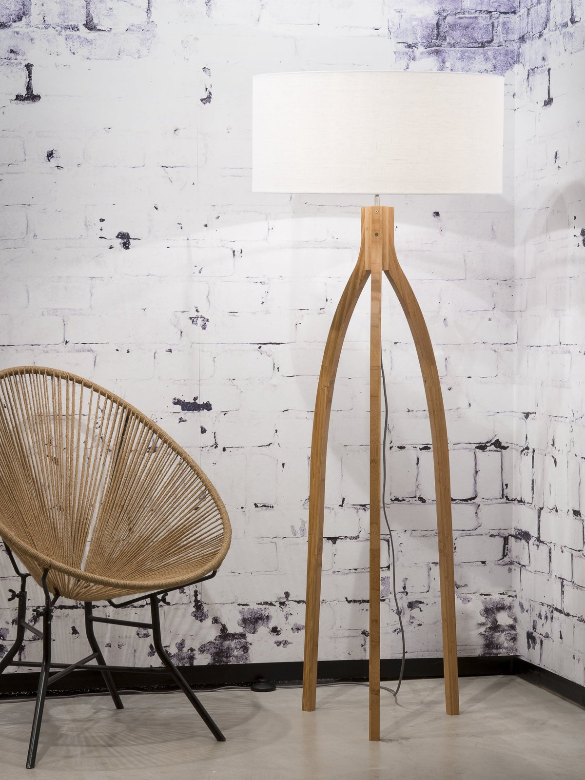 Lampadaire blanc Annapurna - Good & Mojo - The Cool Republic