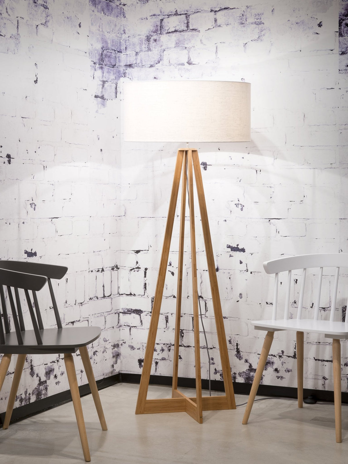 Lampadaire blanc Everest - Good & Mojo - The Cool Republic