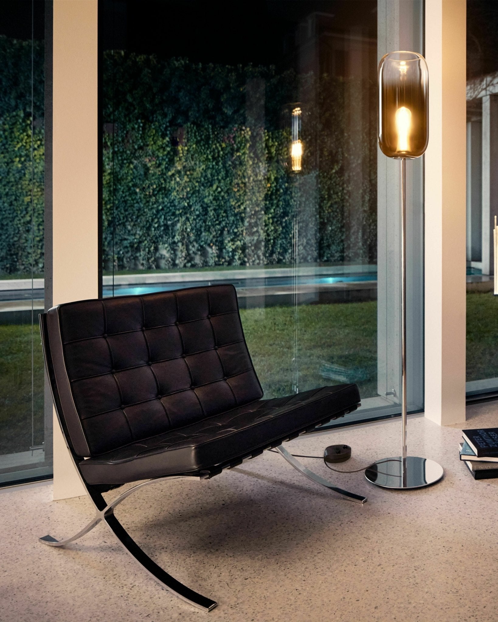 Lampadaire blanc Gople - Artemide - The Cool Republic