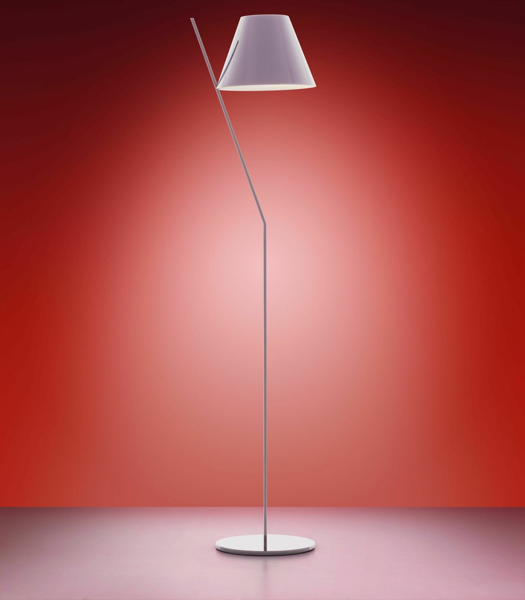 Lampadaire blanc La Petite - Artemide - The Cool Republic