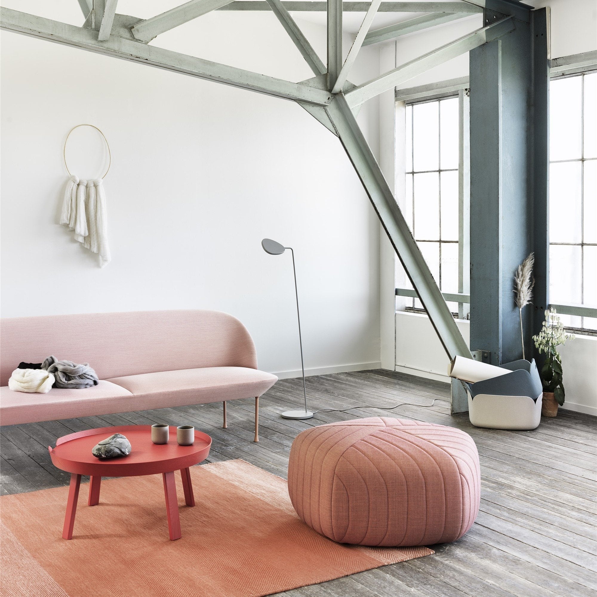 Lampadaire blanc Leaf - Muuto - The Cool Republic