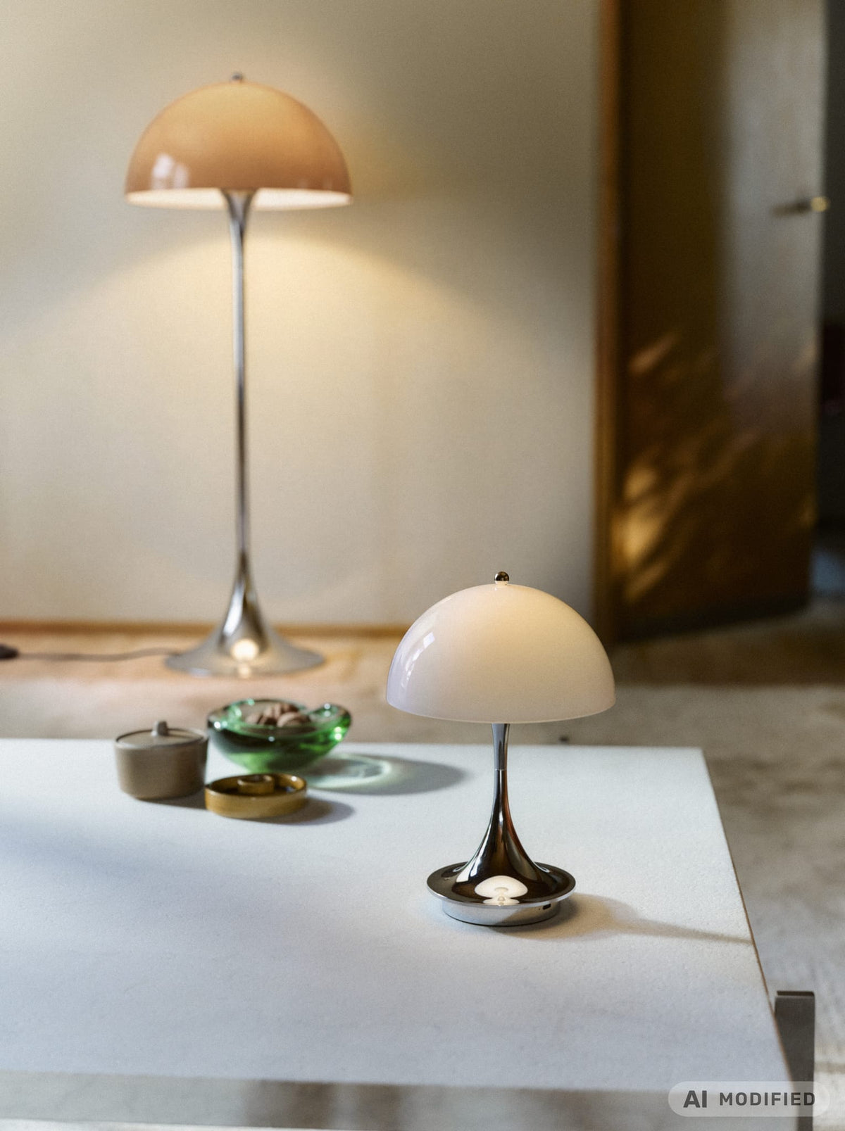 Lampadaire design en acrylique marron 129cm Panthella - Louis Poulsen — vue 5