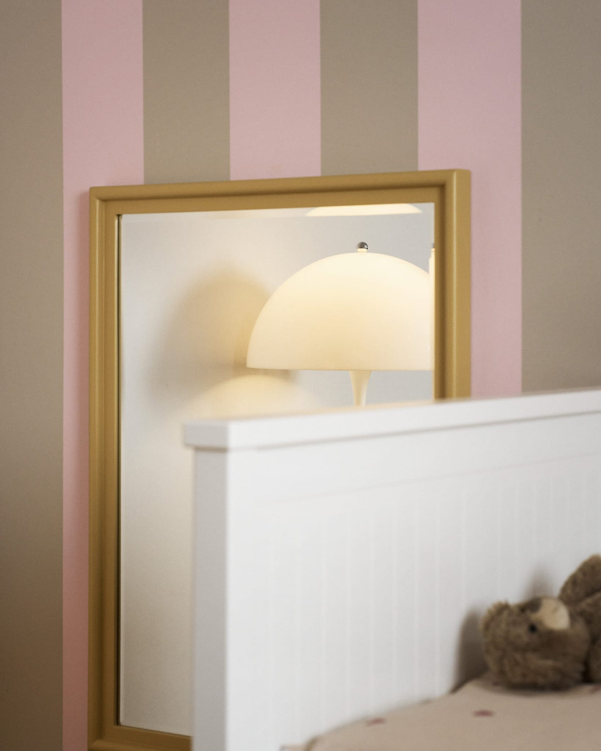 Lampadaire design en acrylique opalisé blanc 40x103,5cm Panthella - Louis Poulsen — vue 10