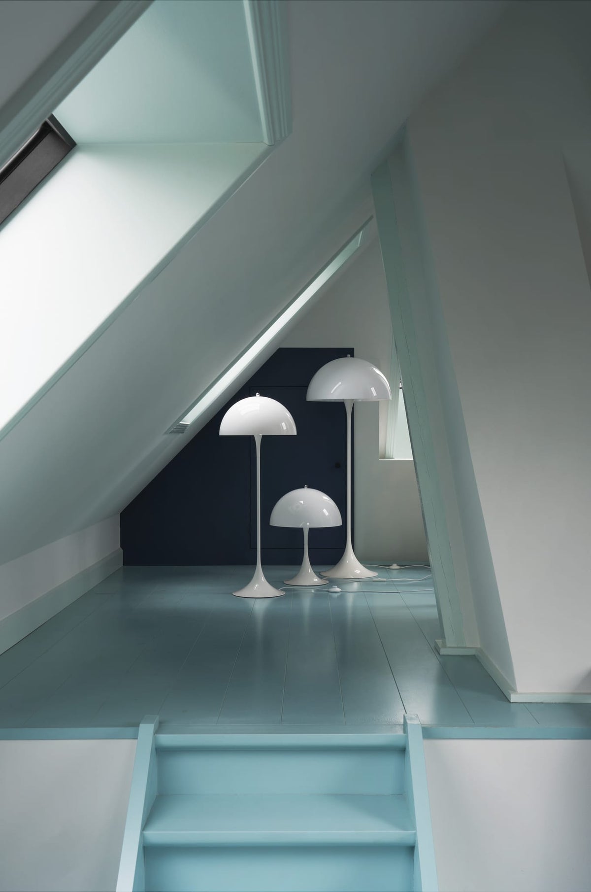 Lampadaire design en acrylique opalisé blanc 40x103,5cm Panthella - Louis Poulsen — vue 19
