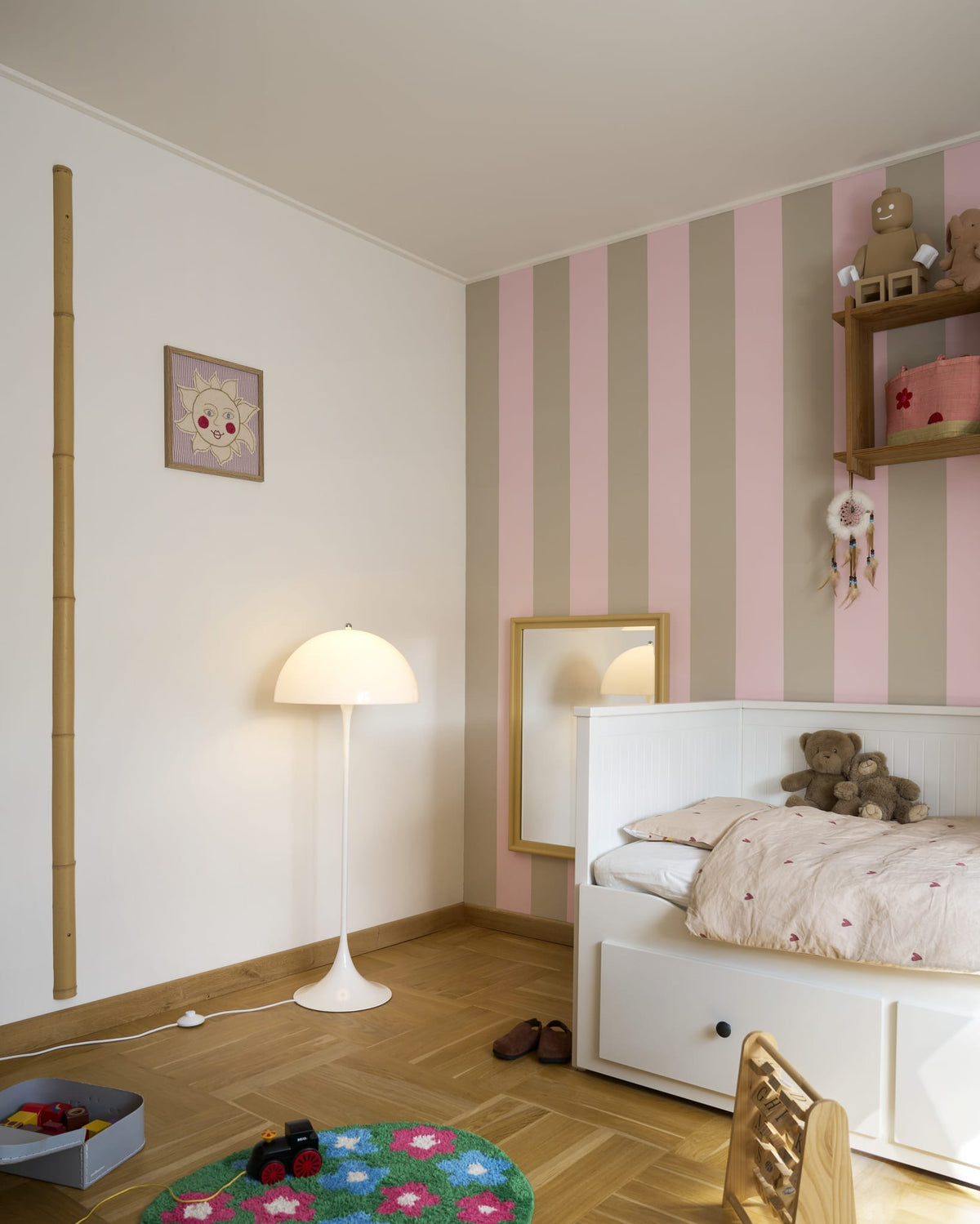 Lampadaire design en acrylique opalisé blanc 40x103,5cm Panthella - Louis Poulsen — vue 27