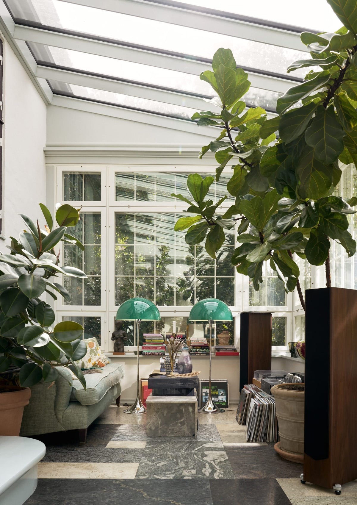 Lampadaire design en acrylique vert 129cm Panthella - Louis Poulsen — vue 7