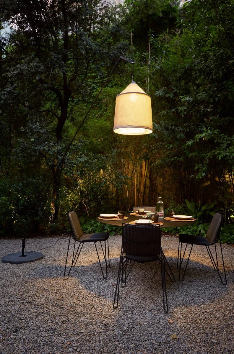 Lampadaire d'extérieur en acier et textile beige Jaima - Marset - The Cool Republic