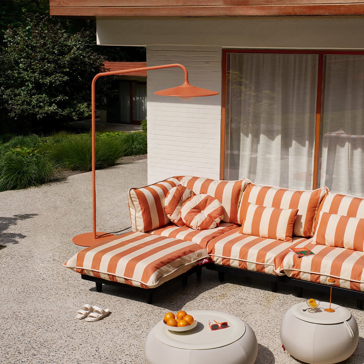 Lampadaire d'extérieur en aluminium terracotta 180x84x233cm Archigrande - Fatboy - The Cool Republic