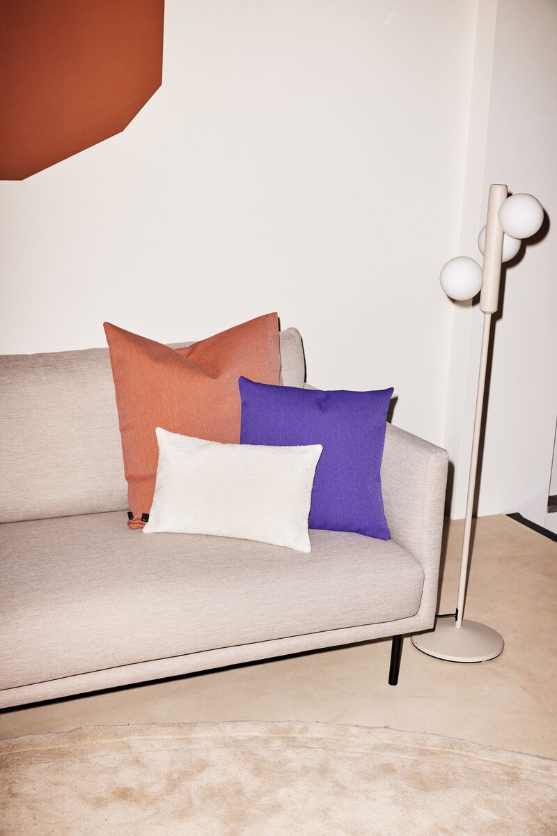 Lampadaire en acier beige 137cm Kaktee - Fest Amsterdam - The Cool Republic
