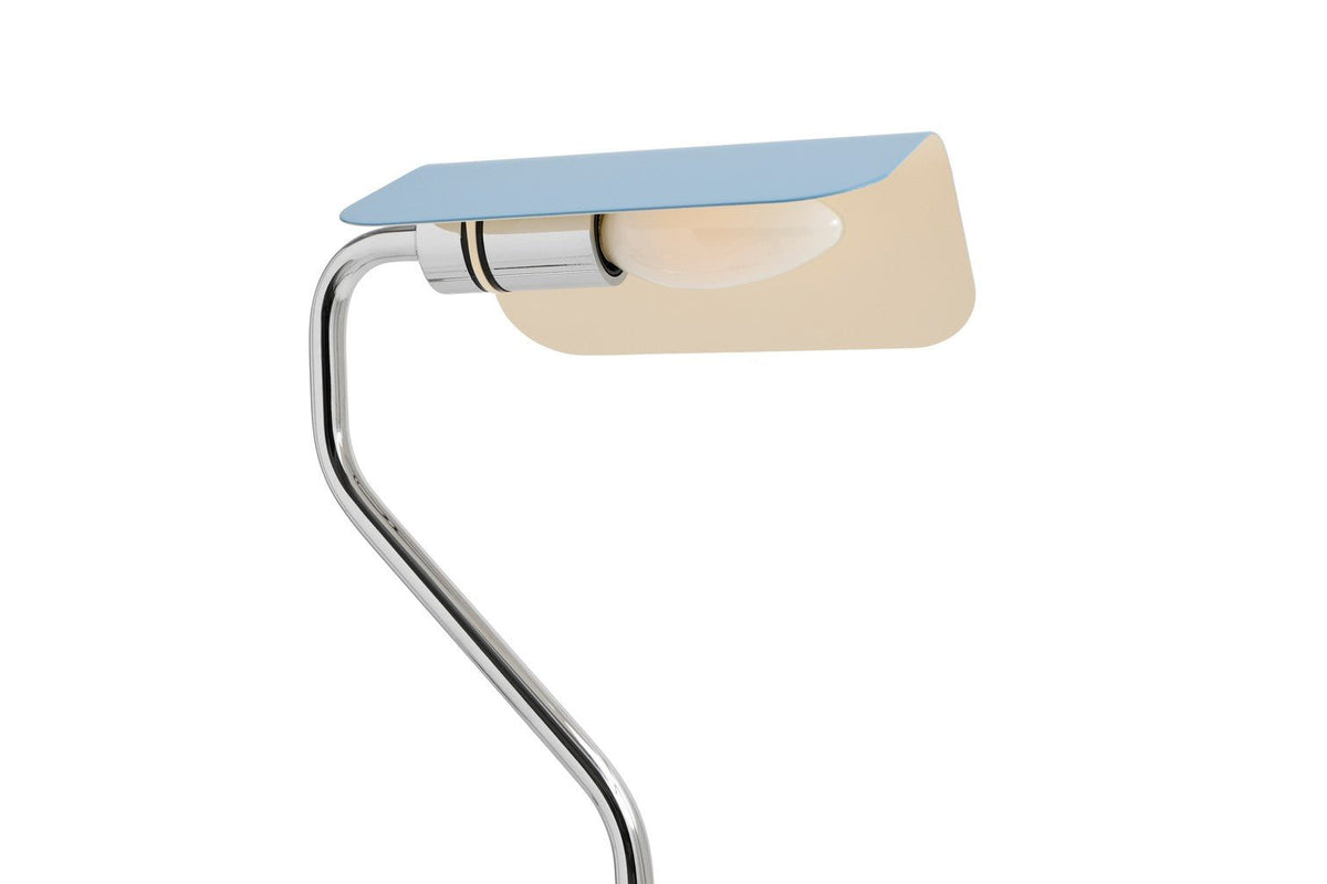 Lampadaire en acier bleu clair 22x110cm Apex - Hay - The Cool Republic
