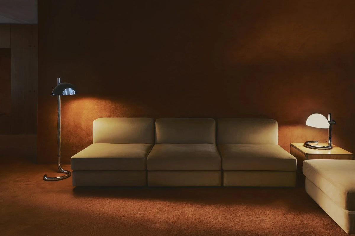 Lampadaire en acier chromé marron et plastique noir 38x135cm Lauro - Marset - The Cool Republic