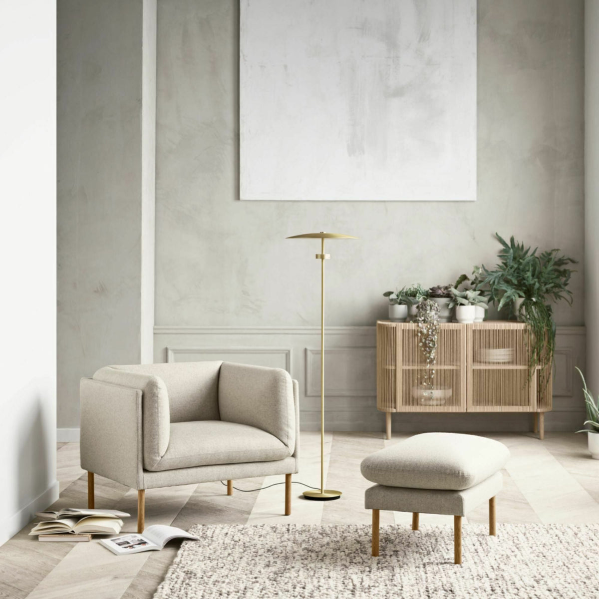 Lampadaire en aluminium gris Reflection - Bolia - The Cool Republic
