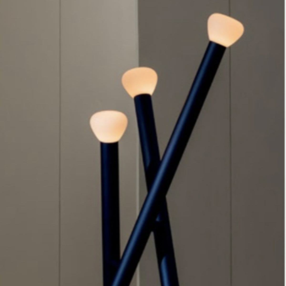 Lampadaire en aluminium vert Parc n°5 - Lambert & Fils - The Cool Republic