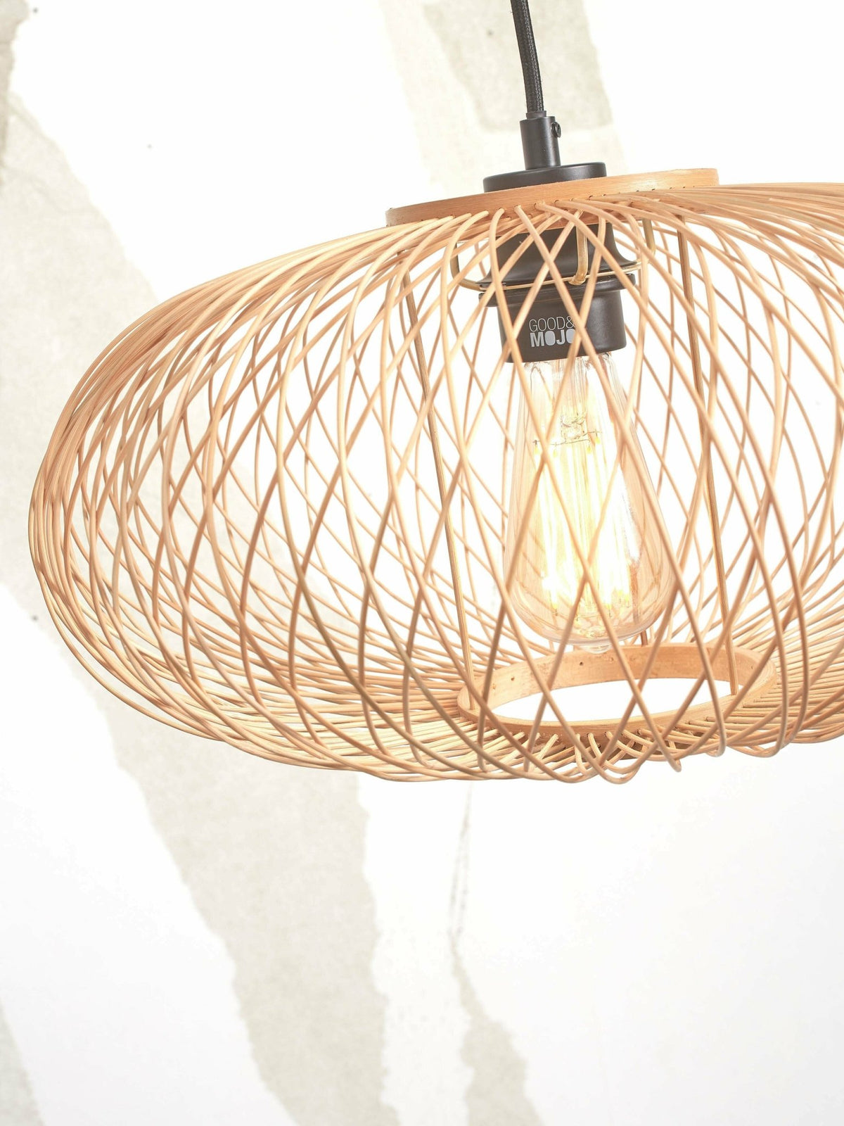 Lampadaire en bambou blanc avec abat-jour en bois naturel 150x40 cm Cango - Good & Mojo - The Cool Republic