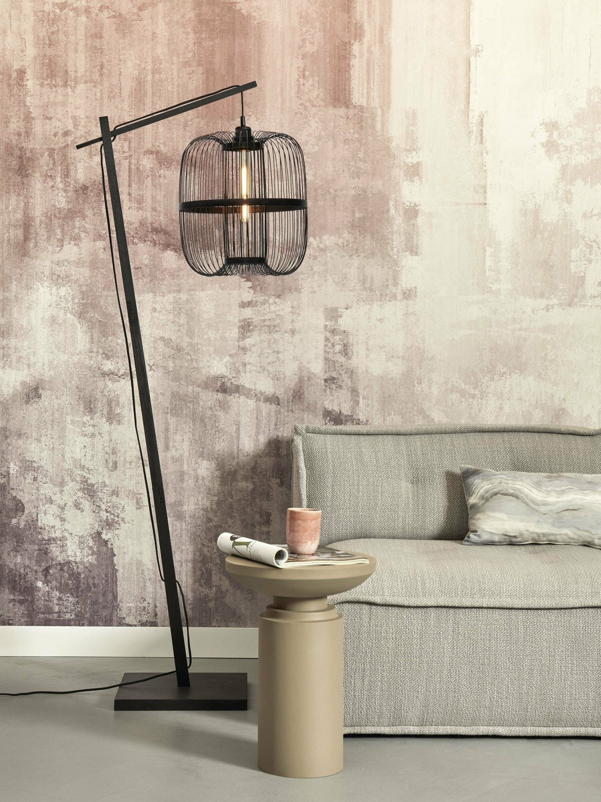 Lampadaire en bambou noir avec abat-jour en bois noir 176x38 cm Hokkaido - Good & Mojo - The Cool Republic