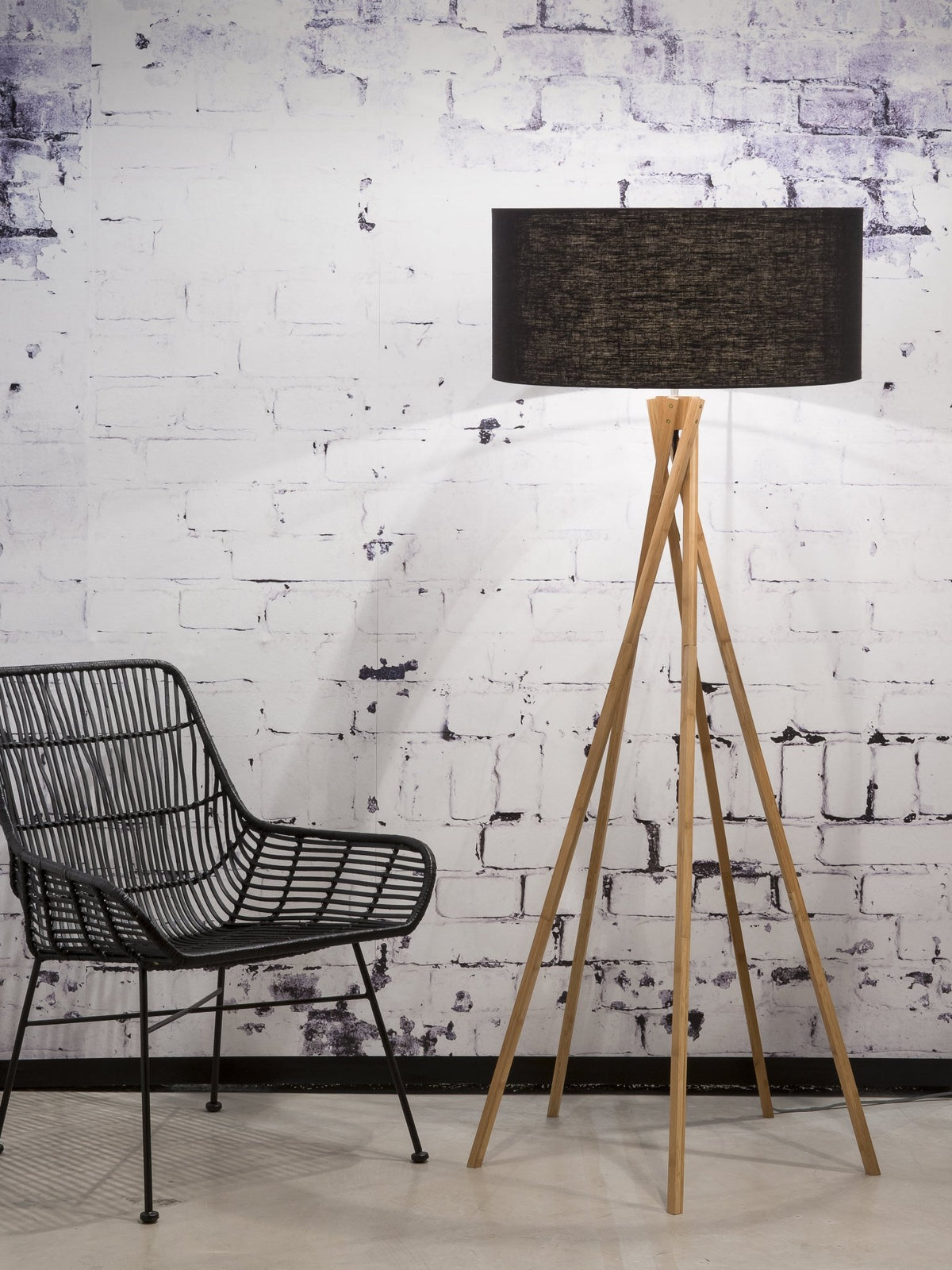 Lampadaire en bambou noir Kilimanjaro - Good & Mojo - The Cool Republic