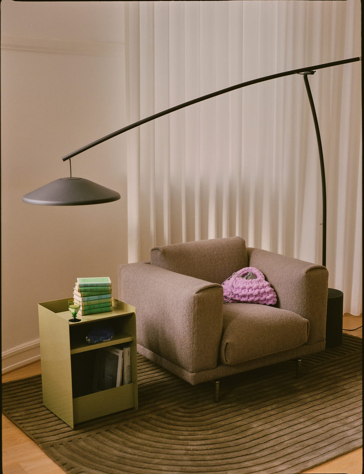 Lampadaire en béton et acier anthracite noir 188cm Contra - Muuto — vue 12