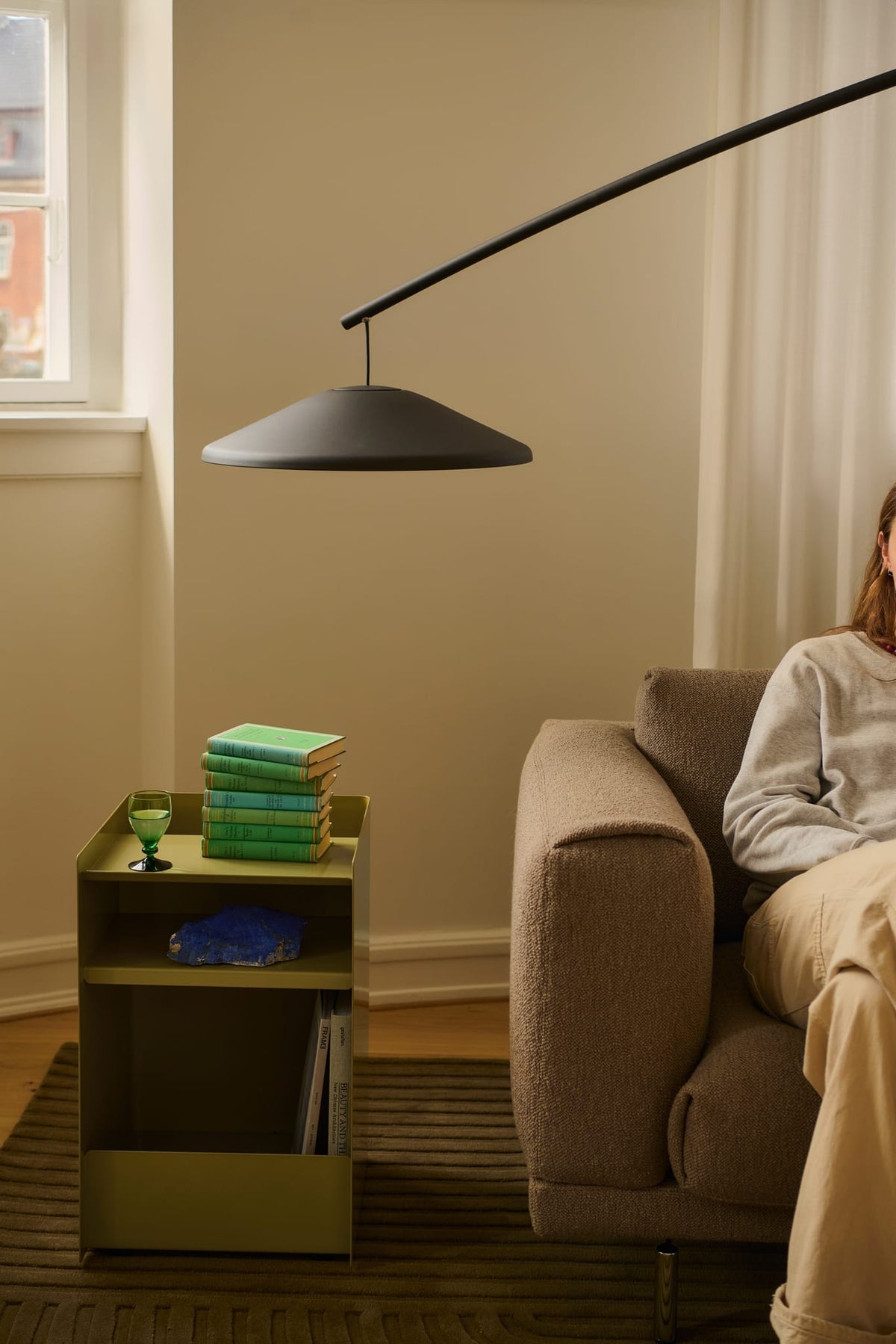 Lampadaire en béton et acier anthracite noir 188cm Contra - Muuto — vue 7