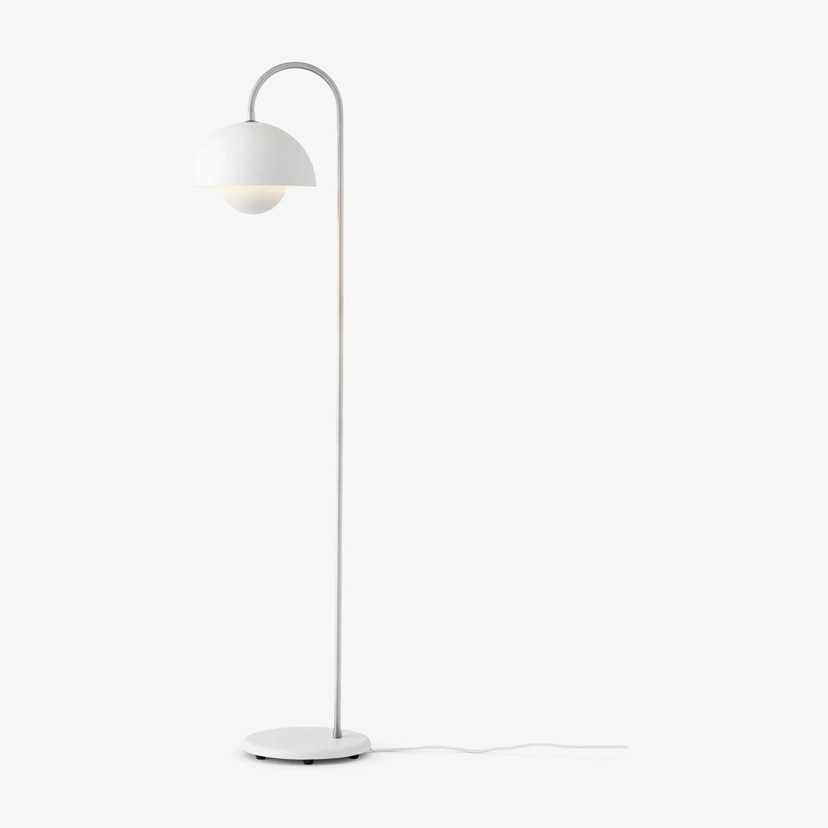 Lampadaire en chrome et acier peint blanc mate 122cm Flowerpot VP12 - &tradition — vue 3