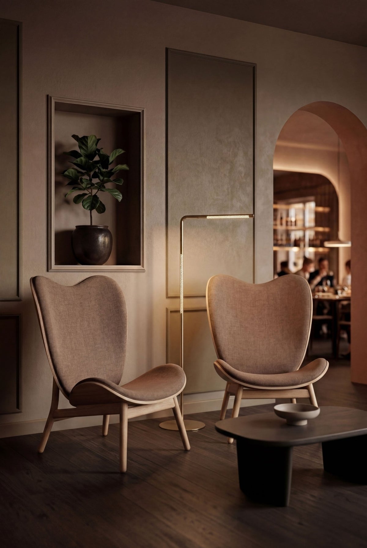 Lampadaire en laiton doré 58x142,5cm Omni - Umage - The Cool Republic