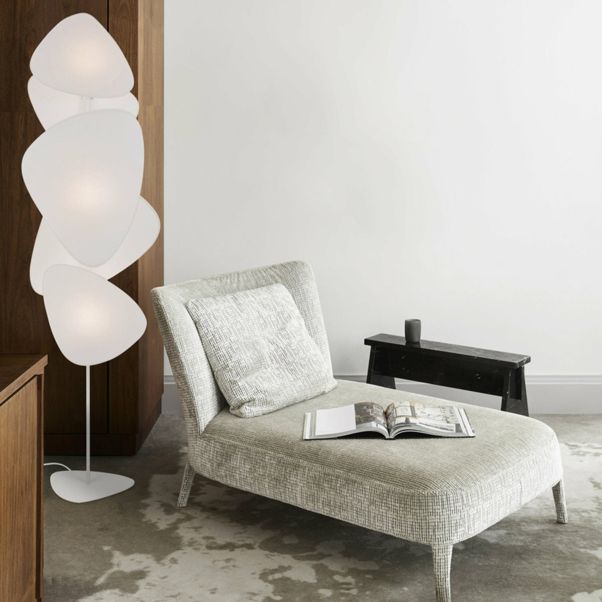 Lampadaire en papier blanc 50 x 27 x 179 cm Screen Murano - Market set - The Cool Republic