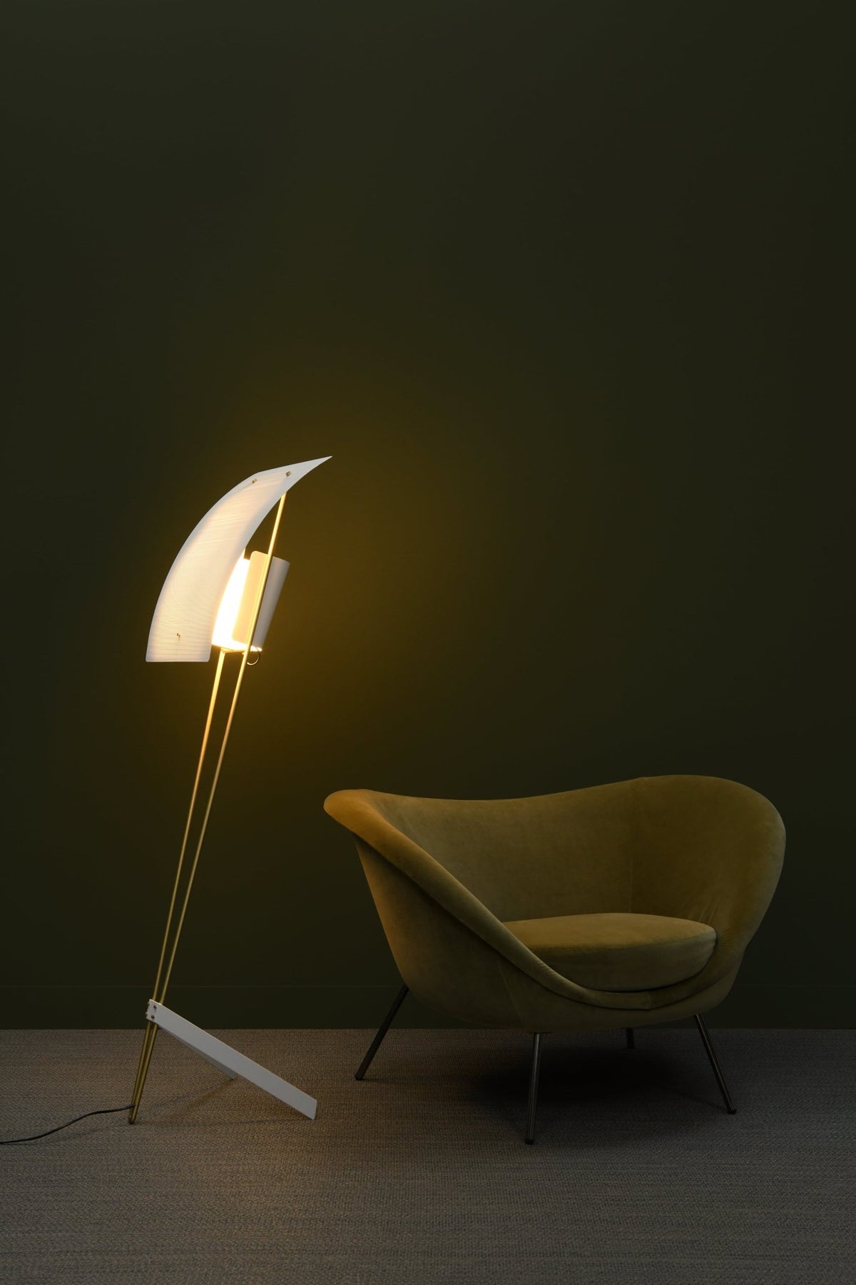 Lampadaire G30 Noir et Blanc Pierre Guariche - Sammode - The Cool Republic
