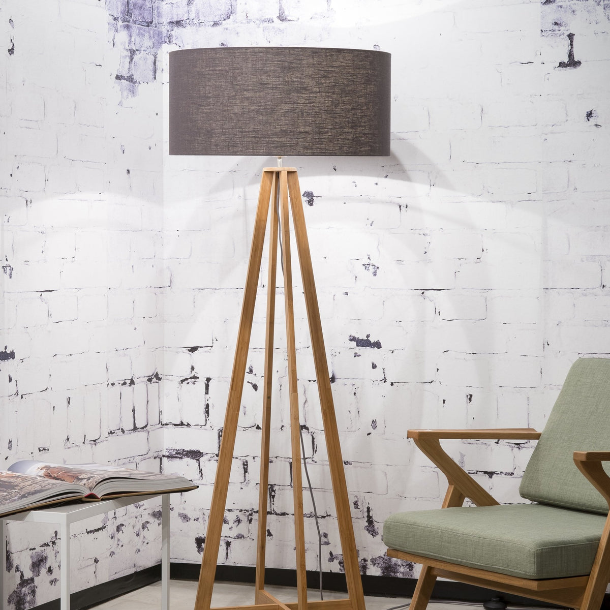 Lampadaire gris foncé Everest - Good & Mojo - The Cool Republic