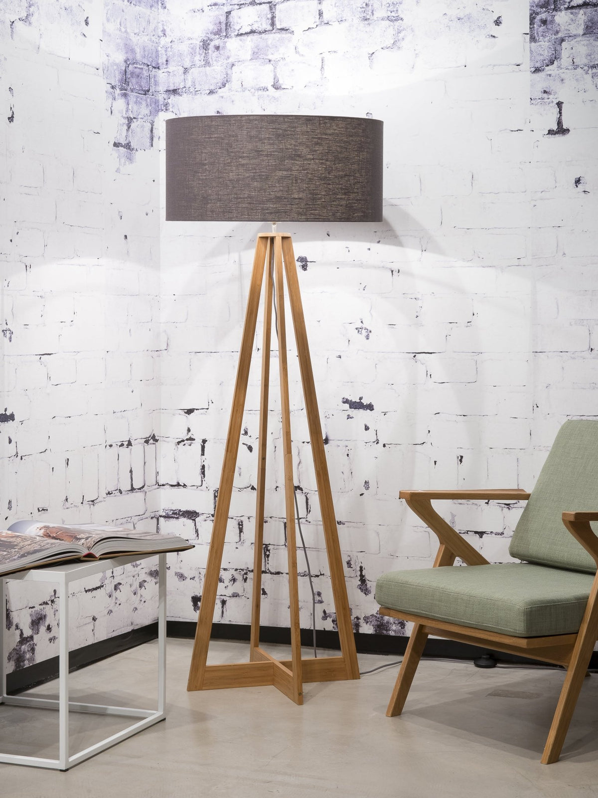 Lampadaire gris foncé Everest - Good & Mojo - The Cool Republic
