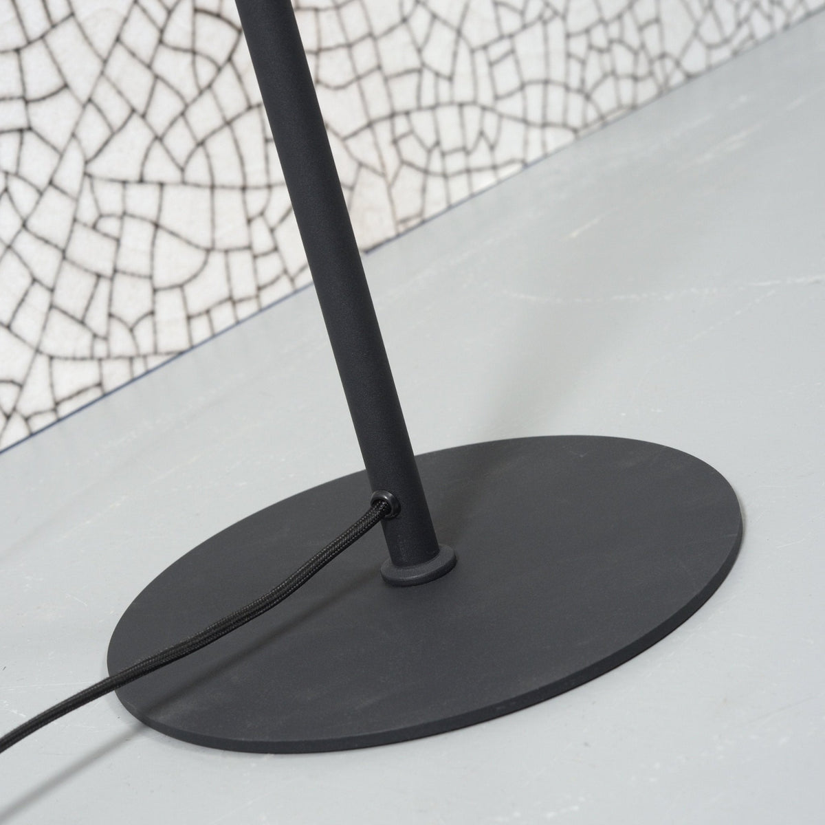 Lampadaire noir Marseille - It's about Romi - The Cool Republic