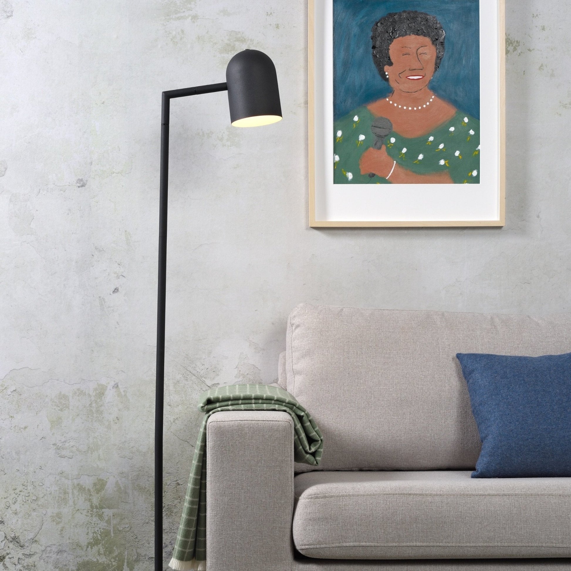 Lampadaire noir Marseille - It's about Romi - The Cool Republic
