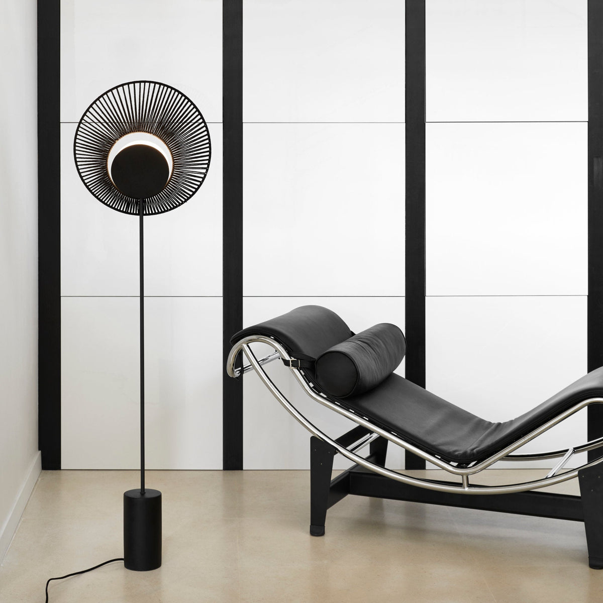 Lampadaire noir Oyster - Forestier - The Cool Republic