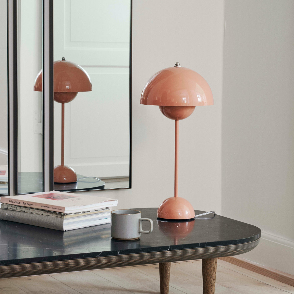 Lampe à poser blanc mat Flowerpot VP3 - &tradition - The Cool Republic