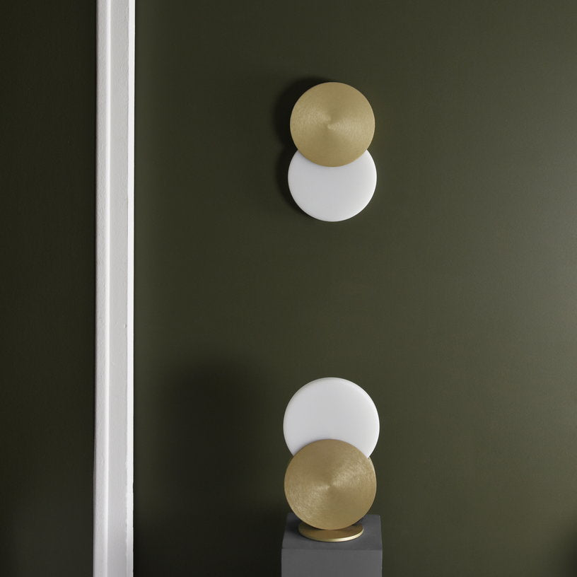 Lampe à poser en acier dorée 20 x 31 cm Duo - Eno studio - The Cool Republic