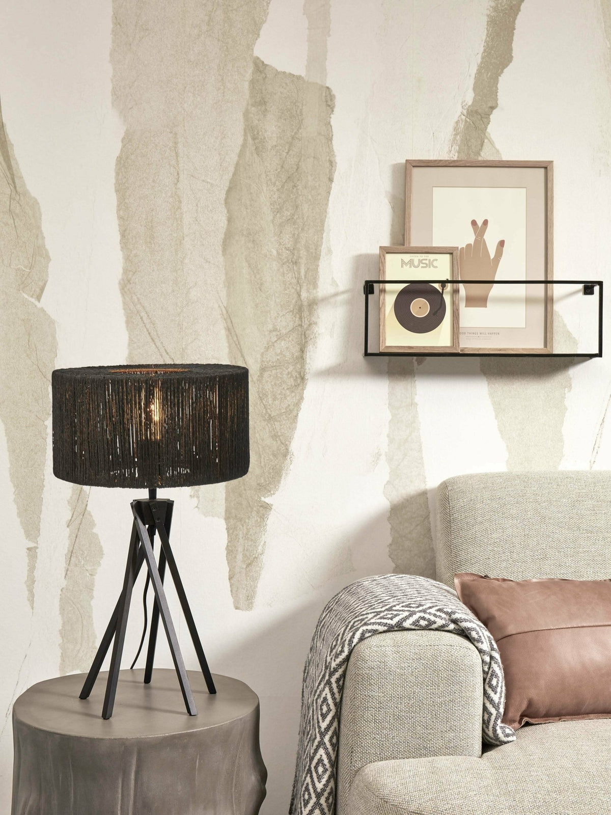 Lampe à poser en bambou noir avec abat-jour en rotin noir 30x45 cm Iguazu - Good & Mojo - The Cool Republic