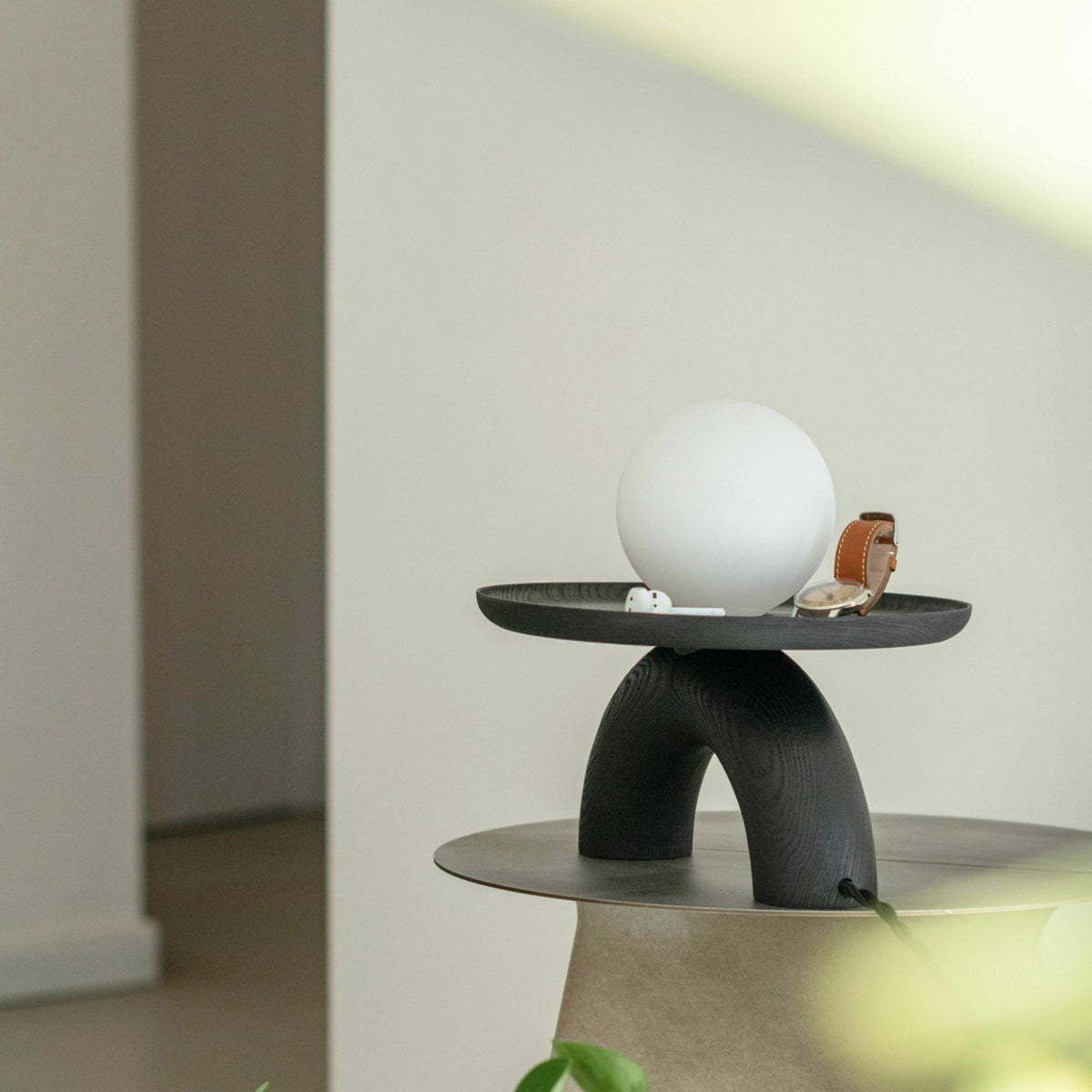 Lampe à poser en frêne noir Popylight - Mlle Jo - The Cool Republic