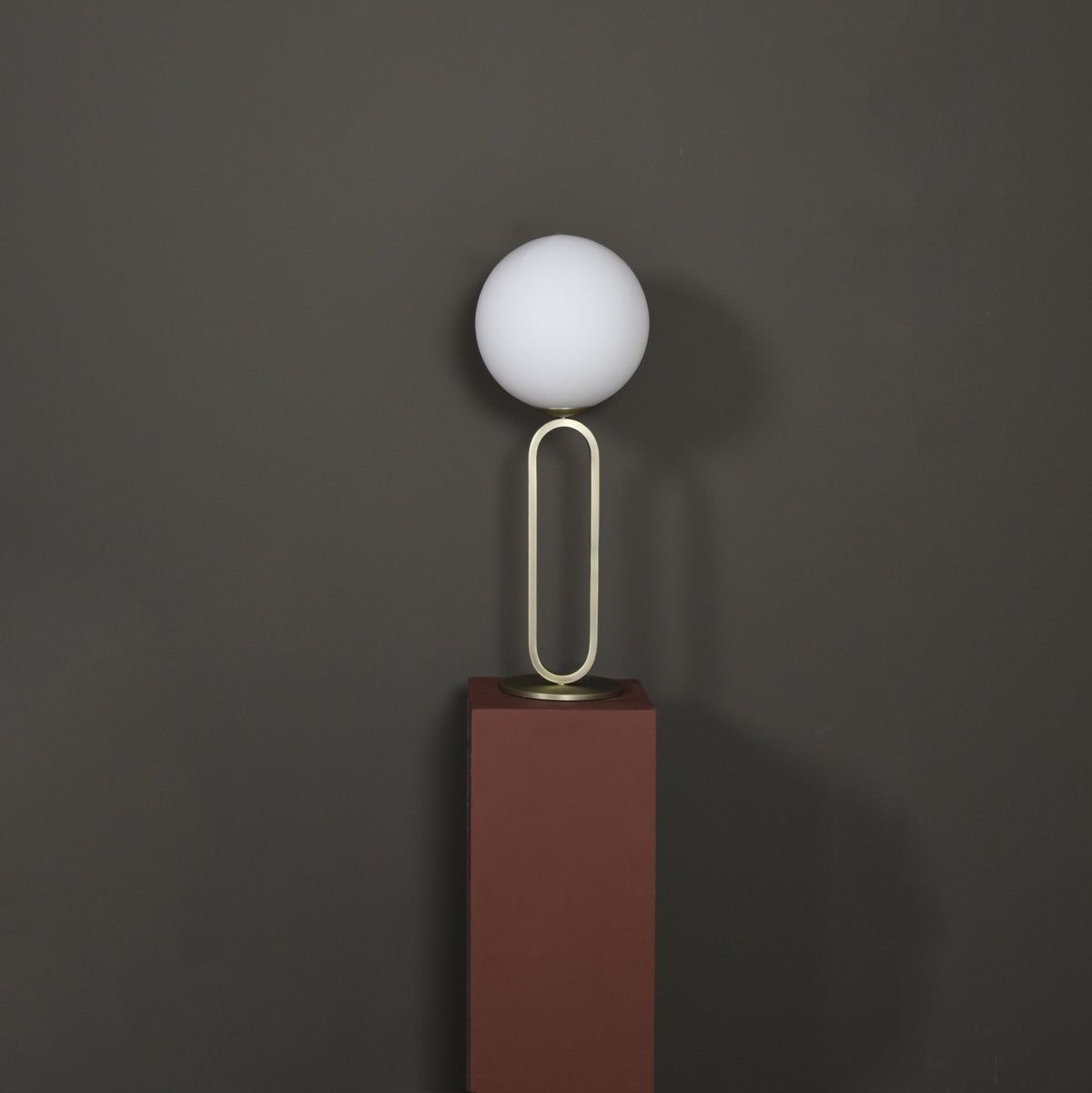 Lampe à poser en laiton doré 50 x 20 cm Cime - ENOstudio - The Cool Republic