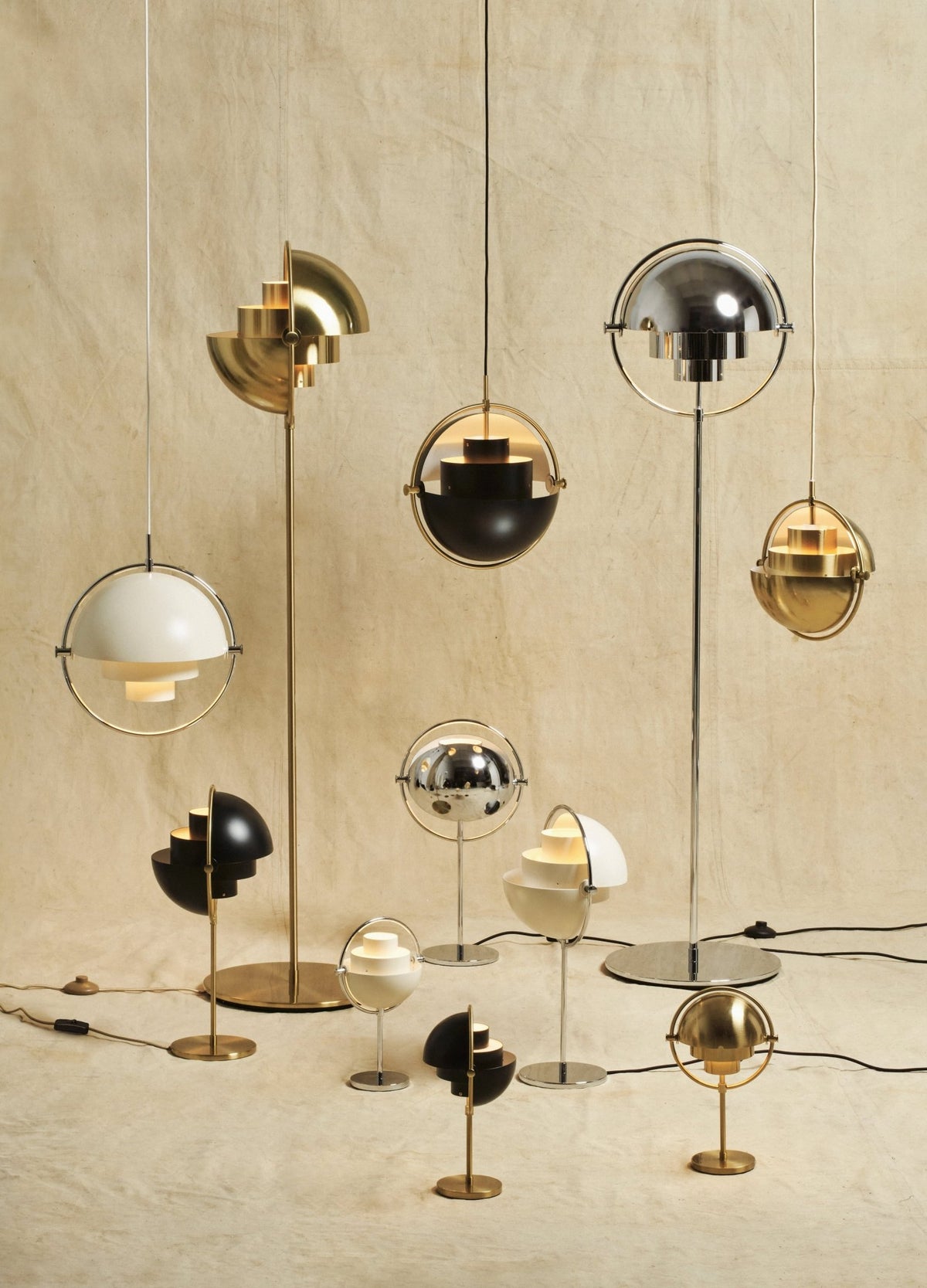 Lampe à poser en laiton doré Multi-Lite - Gubi - The Cool Republic