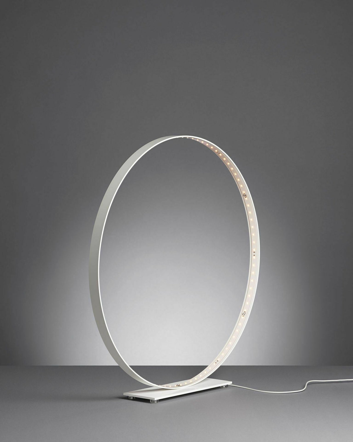 Lampe à poser led blanche 63cm Classic - Le Deun - The Cool Republic