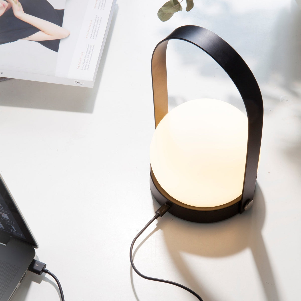 Lampe à poser LED noire Carrie - Audo - The Cool Republic