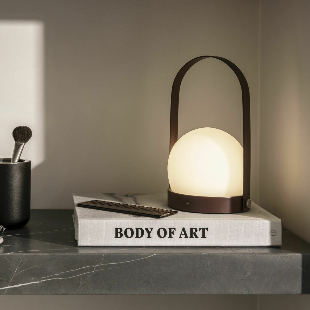 Lampe à poser LED olive Carrie - Audo - The Cool Republic