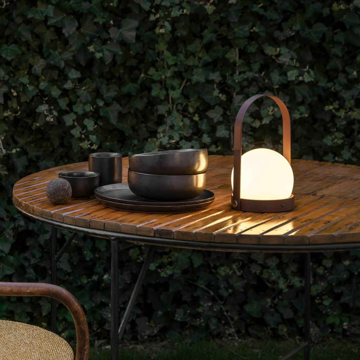 Lampe à poser LED olive Carrie - Audo - The Cool Republic