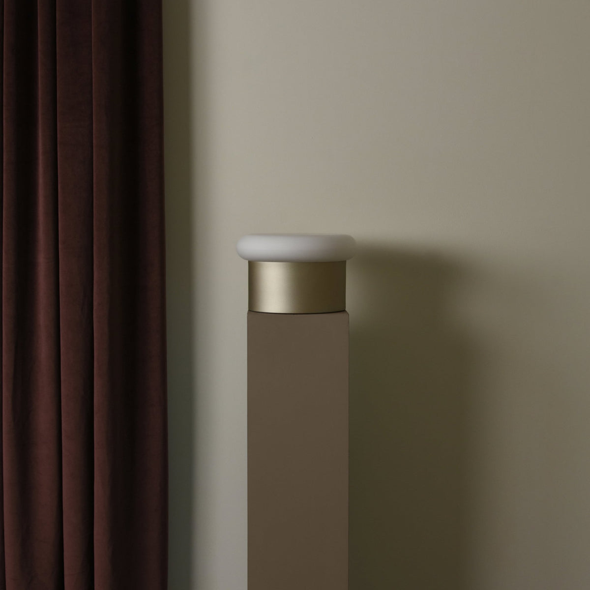 Lampe à poser noire en acier 25 cm Colonna - Eno Studio - The Cool Republic
