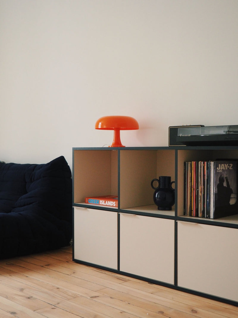 Lampe à poser orange 22,3x32cm Nessino - Artemide - The Cool Republic