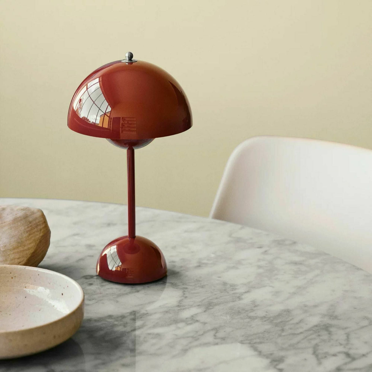 Lampe à poser sans fil bleu Stone VP9 Flowerpot - &tradition - The Cool Republic