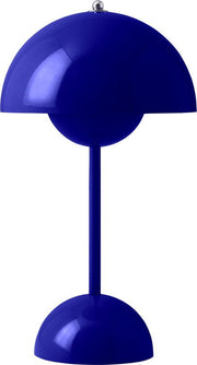 Lampe à poser sans fil cobalt blue Flowerpot VP9 - &tradition - The Cool Republic