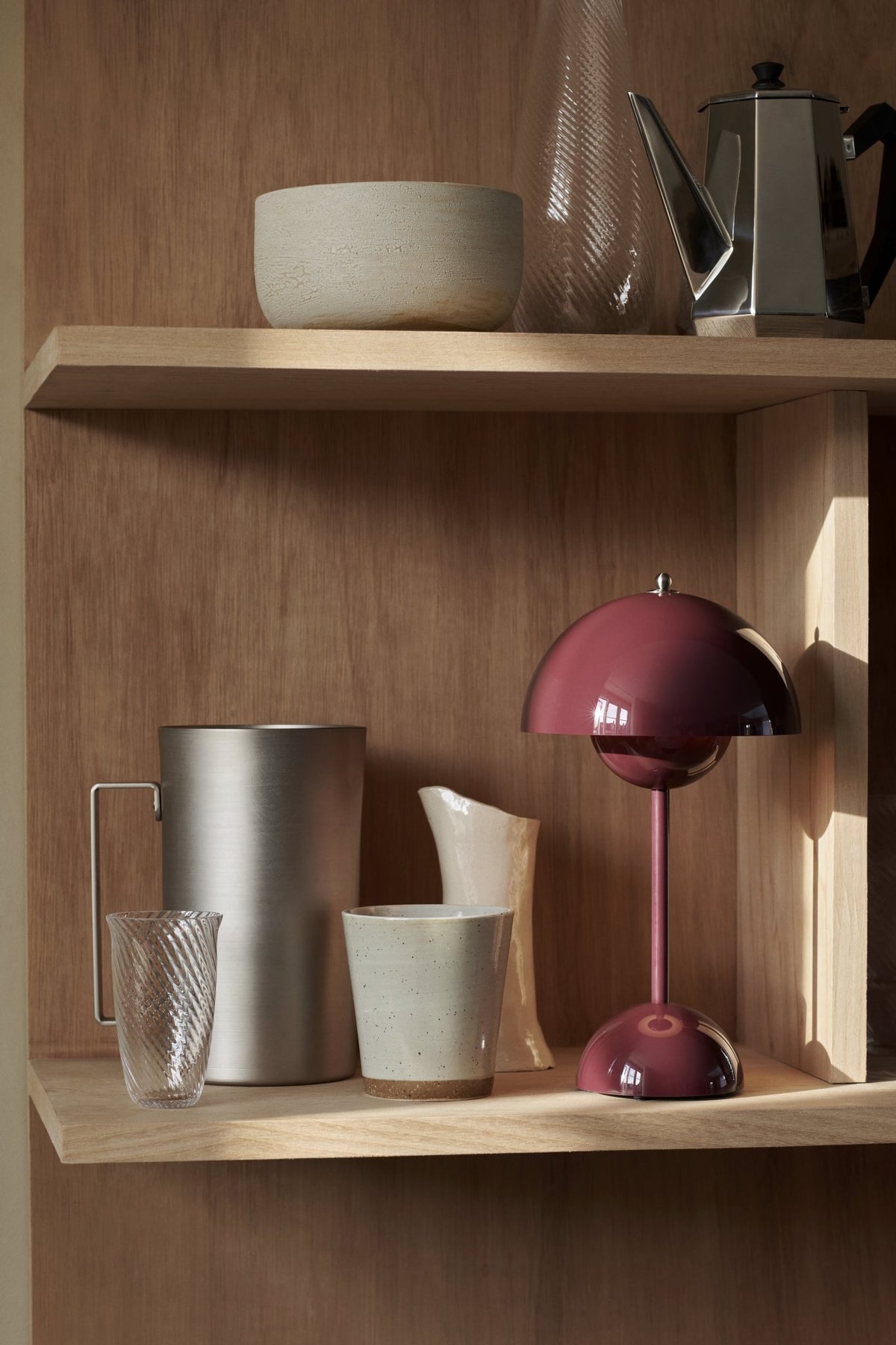 Cordless table lamp dark plum Flowerpot VP9 - &tradition - The Cool Republic