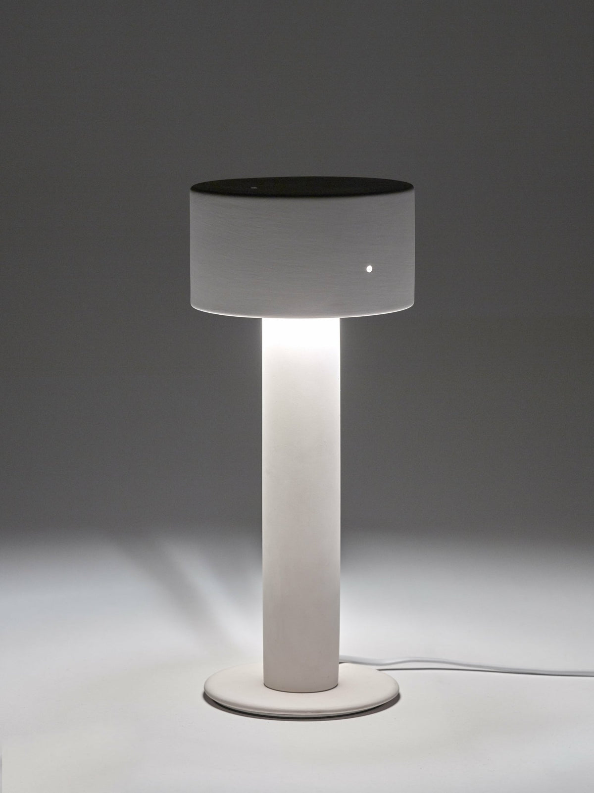 Lampe à table en grès beige 12 x 39 cm Clara 01 - Serax - The Cool Republic