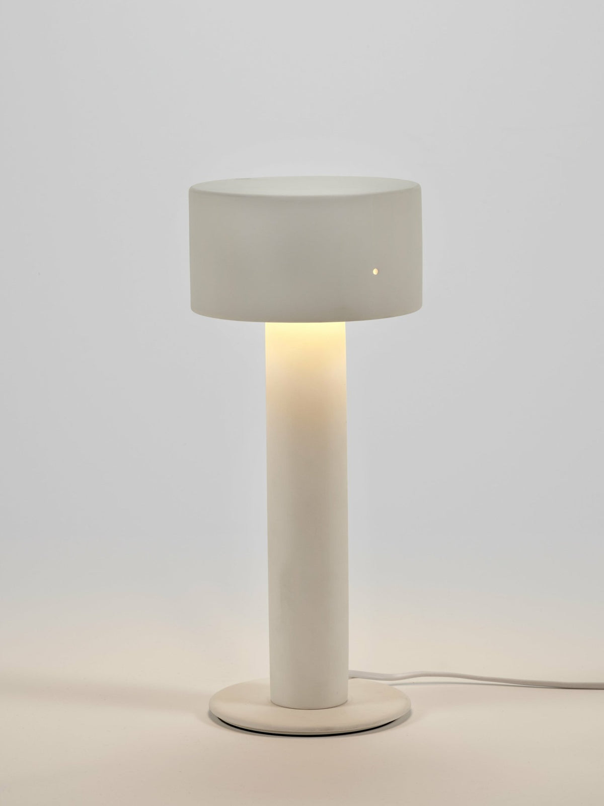 Lampe à table en grès beige 12 x 39 cm Clara 01 - Serax - The Cool Republic